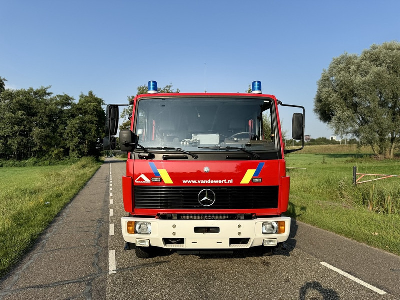 Mercedes-Benz 1124 - Camión de bomberos: foto 3 Mercedes-Benz 1124 - Camión de bomberos: foto 3