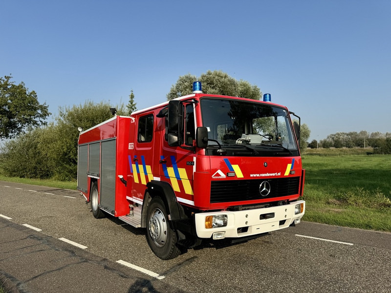Mercedes-Benz 1124 - Camión de bomberos: foto 2 Mercedes-Benz 1124 - Camión de bomberos: foto 2