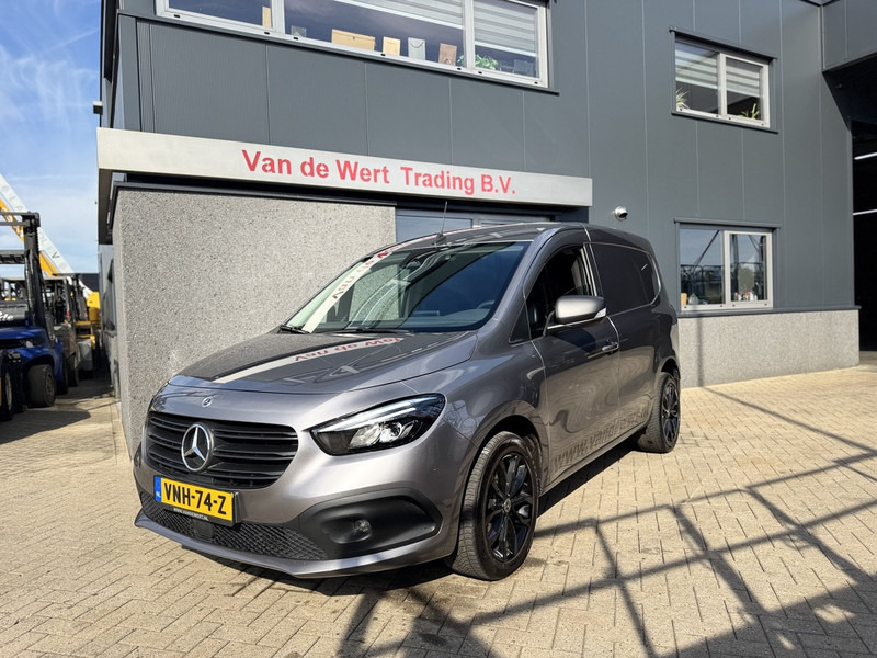 Mercedes-Benz Citan 110 CDI 95PK Diesel 2021 Airco / DAB + / Apple Carplay / Camera / LM Velgen / Cruise control / Navi Zeer Net! - Furgoneta caja cerrada: foto 1 Mercedes-Benz Citan 110 CDI 95PK Diesel 2021 Airco / DAB + / Apple Carplay / Camera / LM Velgen / Cruise control / Navi Zeer Net! - Furgoneta caja cerrada: foto 1