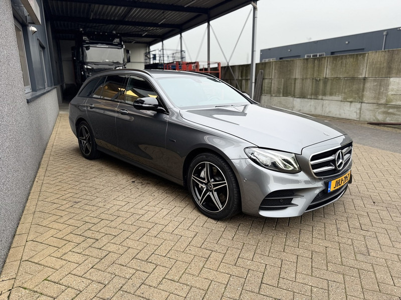 Mercedes-Benz E-Klasse Estate 300 de AMG Line 2020 Led / ACC / Leder - Coche: foto 5 Mercedes-Benz E-Klasse Estate 300 de AMG Line 2020 Led / ACC / Leder - Coche: foto 5