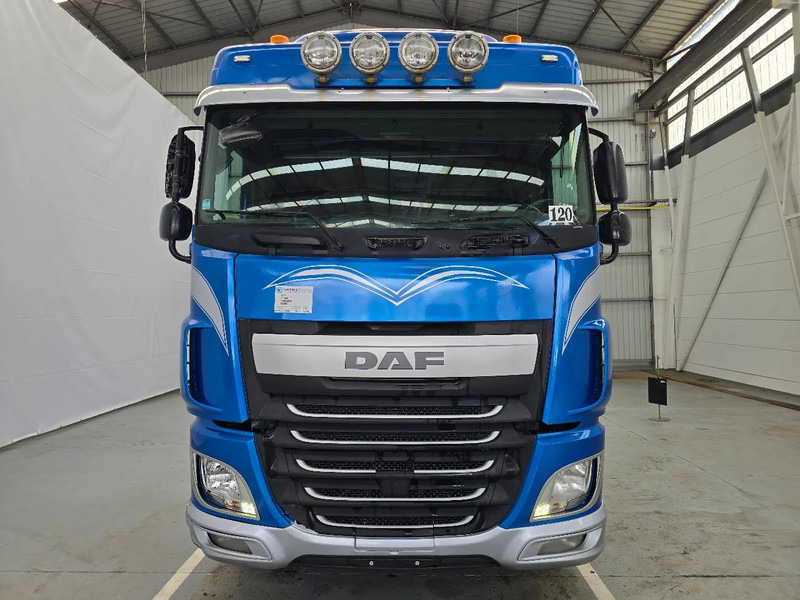 DAF XF 460 EURO 6 / RETARDER / PTO / AIRCO - Cabeza tractora: foto 2 DAF XF 460 EURO 6 / RETARDER / PTO / AIRCO - Cabeza tractora: foto 2