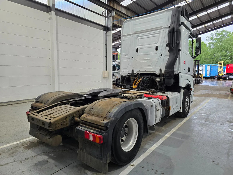 Mercedes-Benz Actros 2143 / PTO / AIRCO/ 10 ton vooras - Cabeza tractora: foto 5 Mercedes-Benz Actros 2143 / PTO / AIRCO/ 10 ton vooras - Cabeza tractora: foto 5