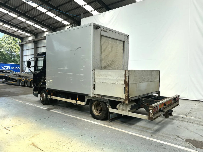 DAF LF 45.180 - Camión grúa: foto 3 DAF LF 45.180 - Camión grúa: foto 3