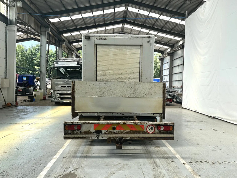 DAF LF 45.180 - Camión grúa: foto 4 DAF LF 45.180 - Camión grúa: foto 4