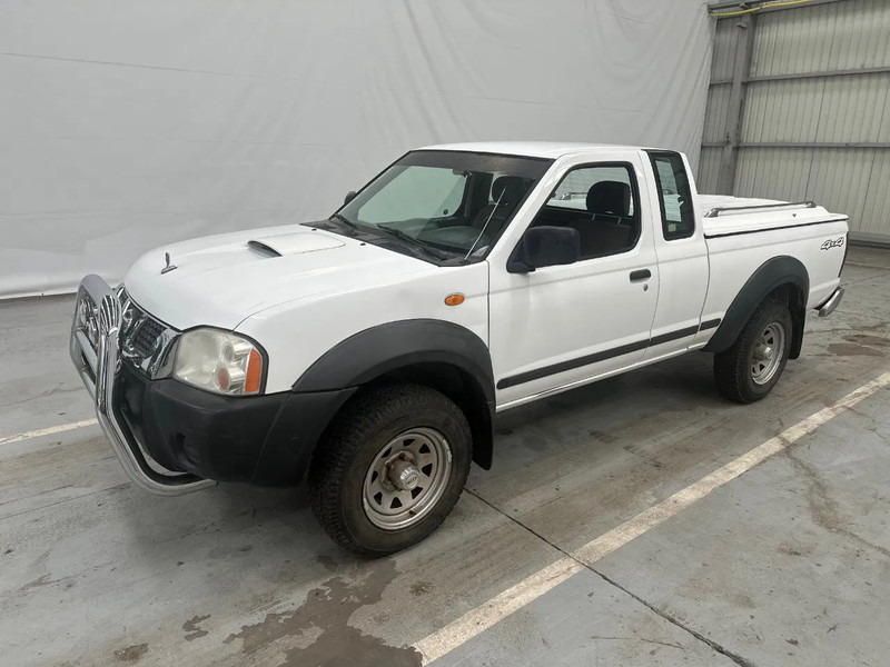 Nissan Navara 2.5 Di / EURO 3 - Coche: foto 1 Nissan Navara 2.5 Di / EURO 3 - Coche: foto 1