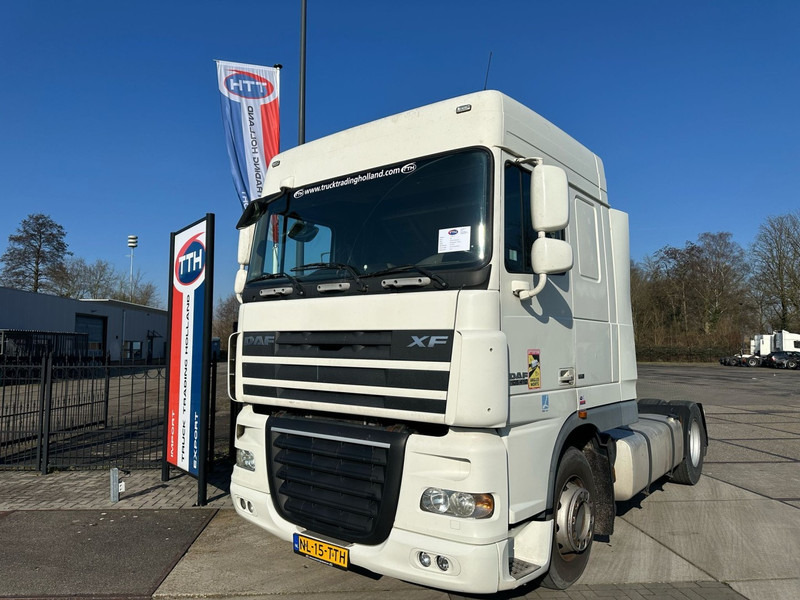DAF XF105.410 SpaceCab Manual gearbox + Intarder - Cabeza tractora: foto 2 DAF XF105.410 SpaceCab Manual gearbox + Intarder - Cabeza tractora: foto 2