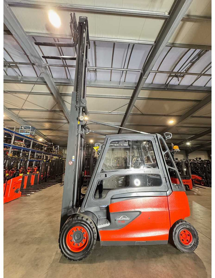 08/2017 SERVICE+UVV 10/2026 LINDE E45HL 4.500KG ELECTRIC FORKLIFT CAB HEATER E50 - Carretilla elevadora: foto 3 08/2017 SERVICE+UVV 10/2026 LINDE E45HL 4.500KG ELECTRIC FORKLIFT CAB HEATER E50 - Carretilla elevadora: foto 3