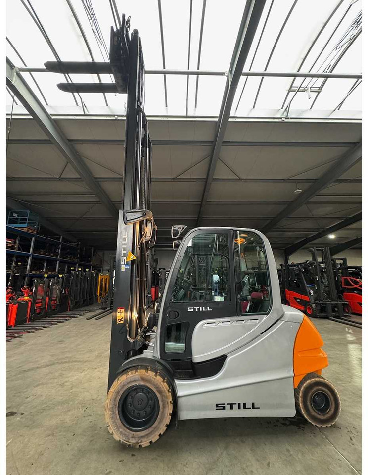 10/2025 SERVICE + UVV 11/2026 STILL RX60-50 5.000KG TRIPLEX 538CM 3.+4. VALVE ELECTRIC FORKLIFT 19.908 HOURS - Carretilla elevadora: foto 4 10/2025 SERVICE + UVV 11/2026 STILL RX60-50 5.000KG TRIPLEX 538CM 3.+4. VALVE ELECTRIC FORKLIFT 19.908 HOURS - Carretilla elevadora: foto 4