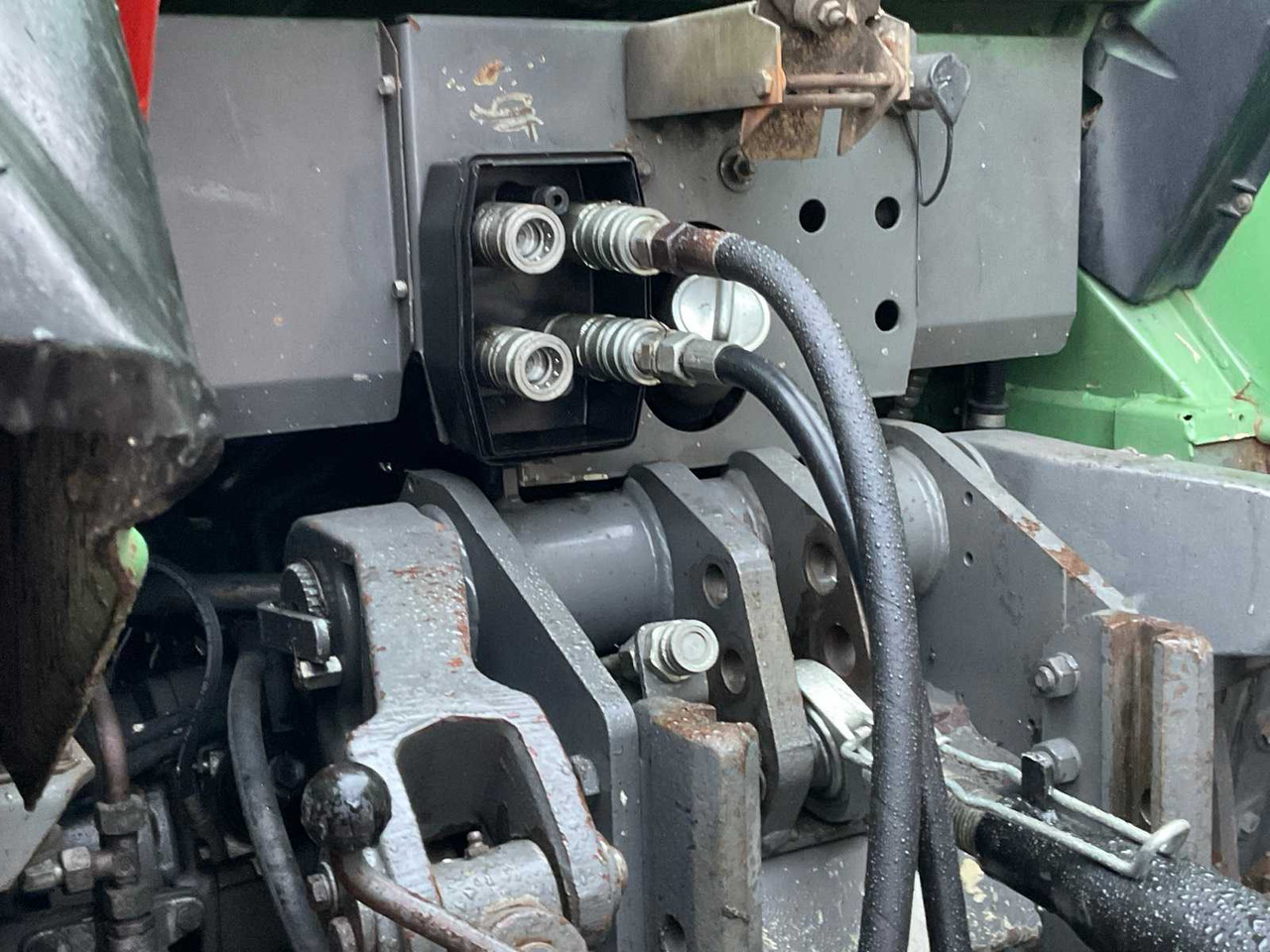 Tractor 1994 FENDT FARMER 312 TURBOMATIK ALL-WHEEL DRIVE FARM TRACTOR: foto 27