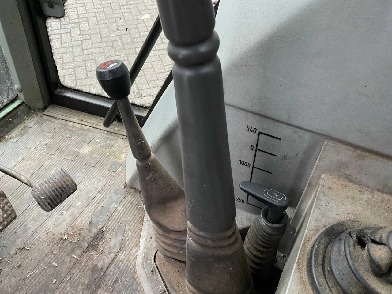 Tractor 1994 FENDT FARMER 312 TURBOMATIK ALL-WHEEL DRIVE FARM TRACTOR: foto 39