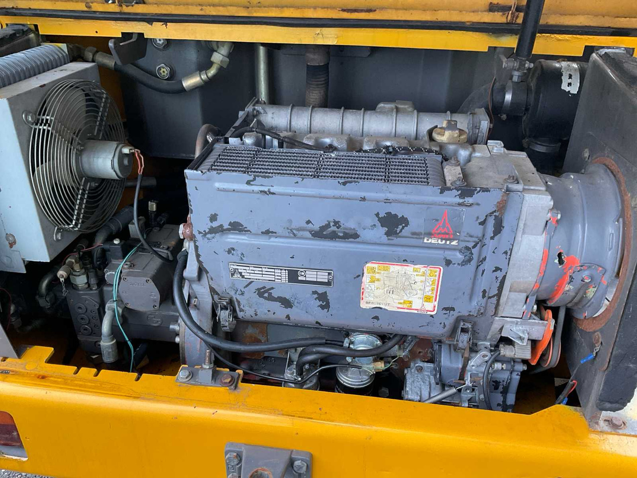 Cargadora de ruedas 1995 ZETTELMEYER ZL602SL SHOVEL: foto 14 Cargadora de ruedas 1995 ZETTELMEYER ZL602SL SHOVEL: foto 14