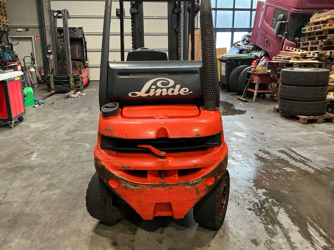 1996 LINDE H20D-02 FORKLIFT - Carretilla elevadora: foto 4 1996 LINDE H20D-02 FORKLIFT - Carretilla elevadora: foto 4