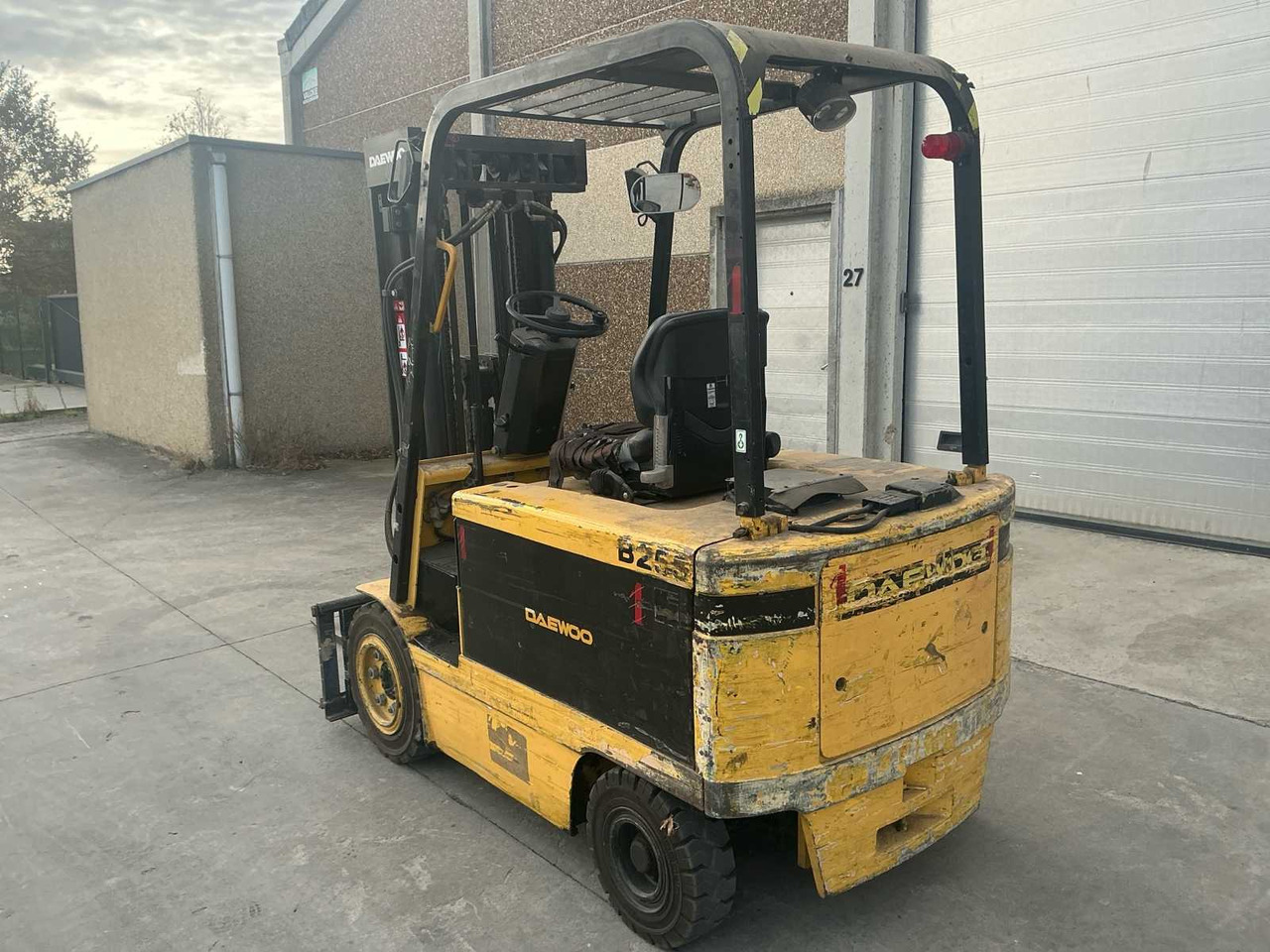 1998 DAEWOO B25S-2 FORKLIFT - Carretilla elevadora: foto 2 1998 DAEWOO B25S-2 FORKLIFT - Carretilla elevadora: foto 2