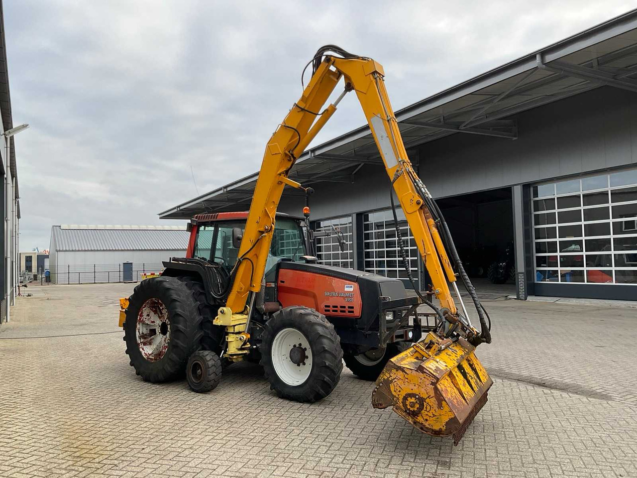 1999 VALTRA VALMET 8150 HITECH ALL-WHEEL DRIVE FARM TRACTOR - Tractor: foto 5 1999 VALTRA VALMET 8150 HITECH ALL-WHEEL DRIVE FARM TRACTOR - Tractor: foto 5