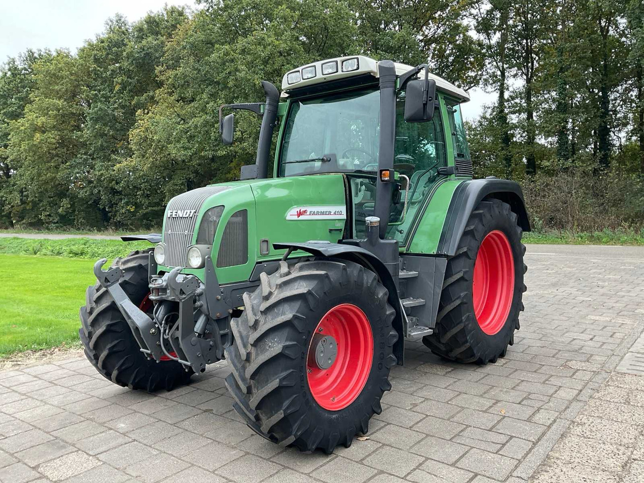 2000 FENDT FARMER 410 VARIO ALL-WHEEL DRIVE FARM TRACTOR - Tractor: foto 1 2000 FENDT FARMER 410 VARIO ALL-WHEEL DRIVE FARM TRACTOR - Tractor: foto 1