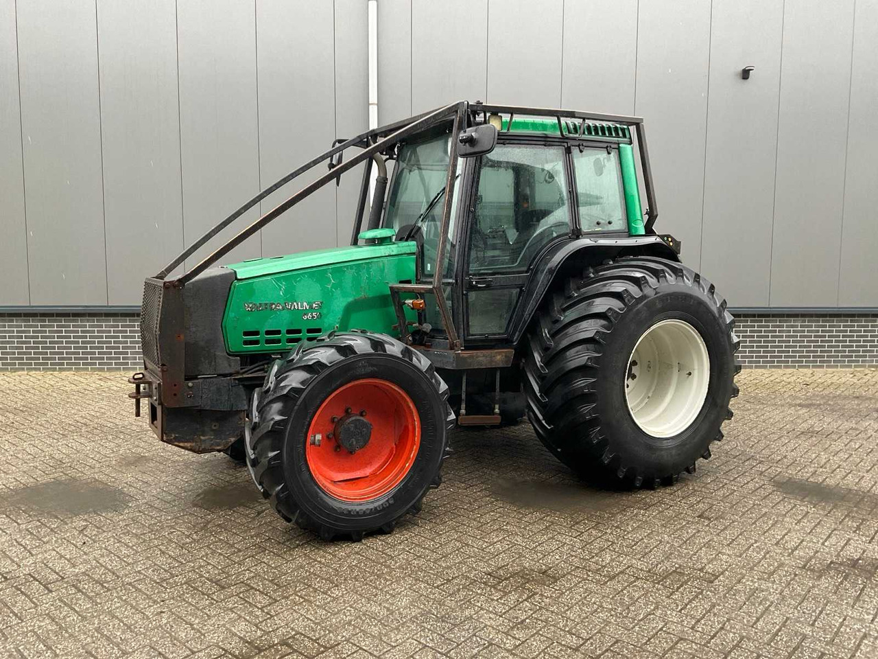 2000 VALTRA-VALMET 6650 HITECH TWINTRAC ALL-WHEEL DRIVE FARM TRACTOR - Tractor: foto 1 2000 VALTRA-VALMET 6650 HITECH TWINTRAC ALL-WHEEL DRIVE FARM TRACTOR - Tractor: foto 1