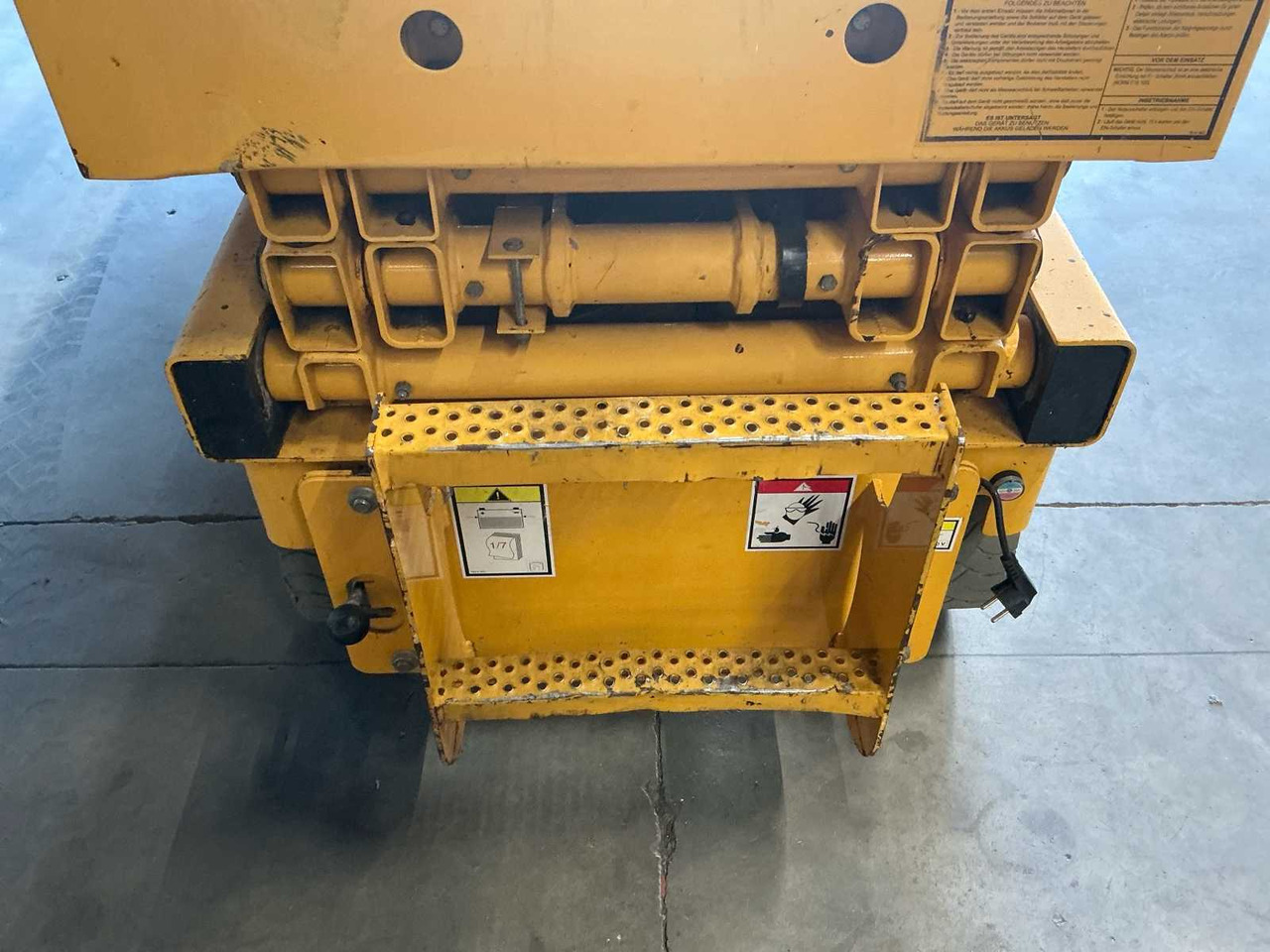 Plataforma elevadora 2008 HAULOTTE COMPACT 8 AERIAL PLATFORM: foto 13