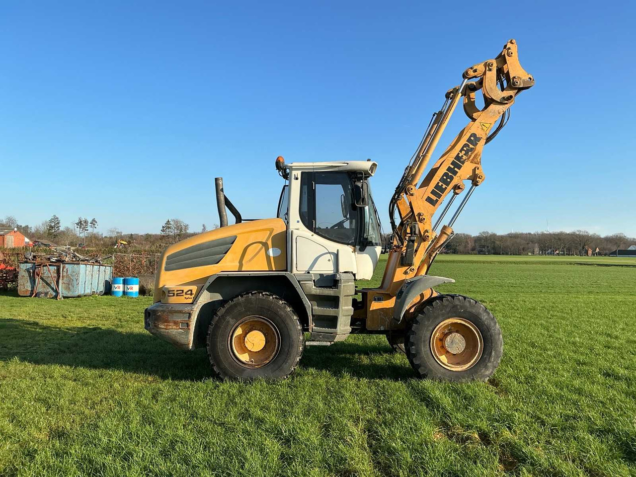 2008 LIEBHERR L524 BULLDOZER - Bulldozer: foto 2 2008 LIEBHERR L524 BULLDOZER - Bulldozer: foto 2