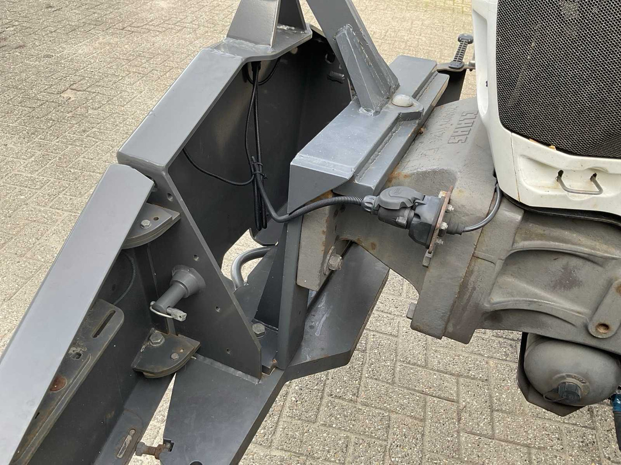 Tractor 2013 CLAAS ARION 630 ALL-WHEEL DRIVE FARM TRACTOR: foto 10 Tractor 2013 CLAAS ARION 630 ALL-WHEEL DRIVE FARM TRACTOR: foto 10