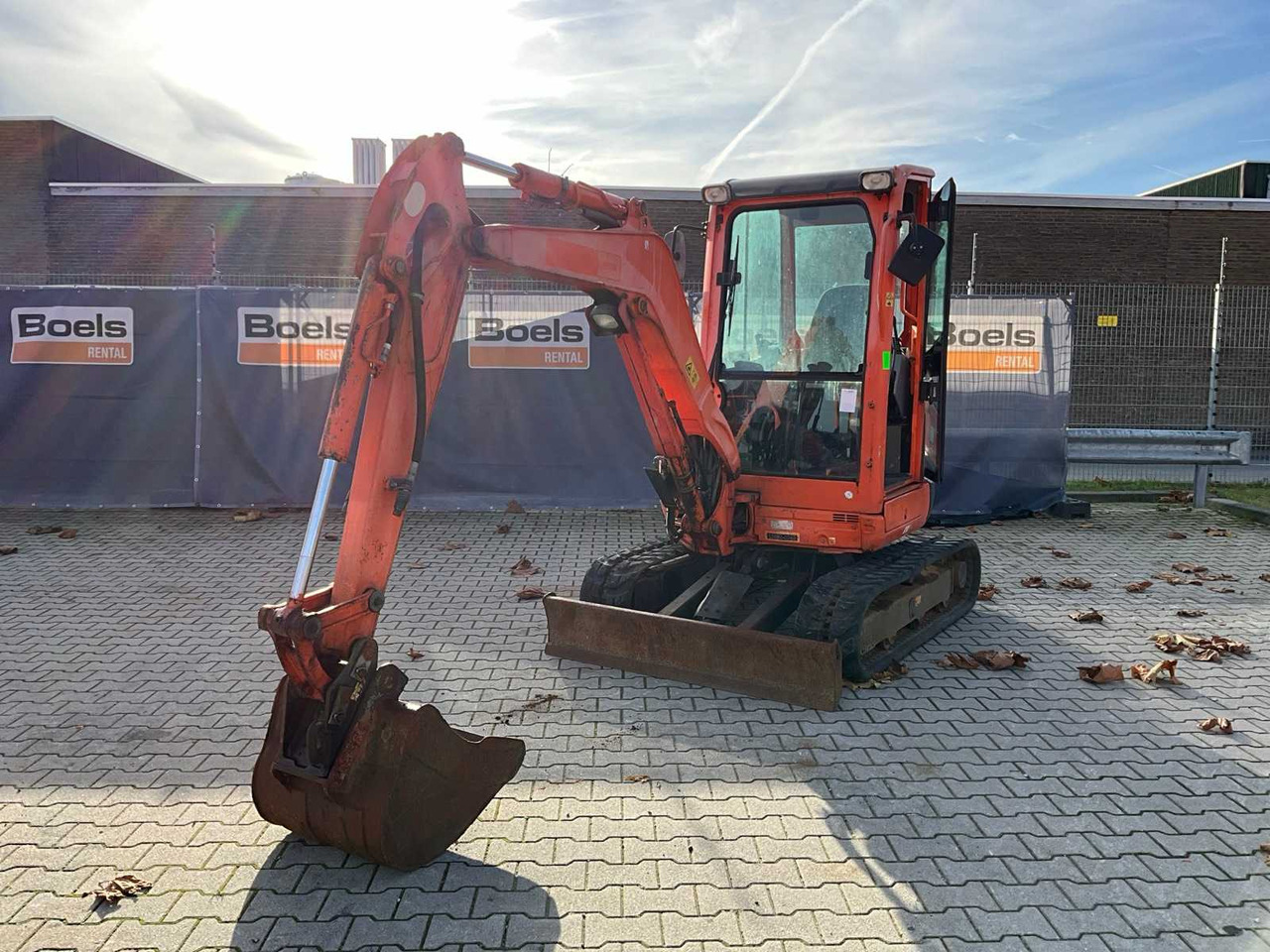 2015 KUBOTA U27-4GL MINI EXCAVATOR - Miniexcavadora: foto 2 2015 KUBOTA U27-4GL MINI EXCAVATOR - Miniexcavadora: foto 2