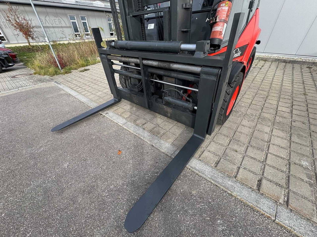 2015 SERVICE 10/2025 LINDE H70D 3RD + 4TH VALVE FORK ADJUSTER DIESEL FORKLIFT 10,706 HOURS - Carretilla elevadora: foto 4 2015 SERVICE 10/2025 LINDE H70D 3RD + 4TH VALVE FORK ADJUSTER DIESEL FORKLIFT 10,706 HOURS - Carretilla elevadora: foto 4