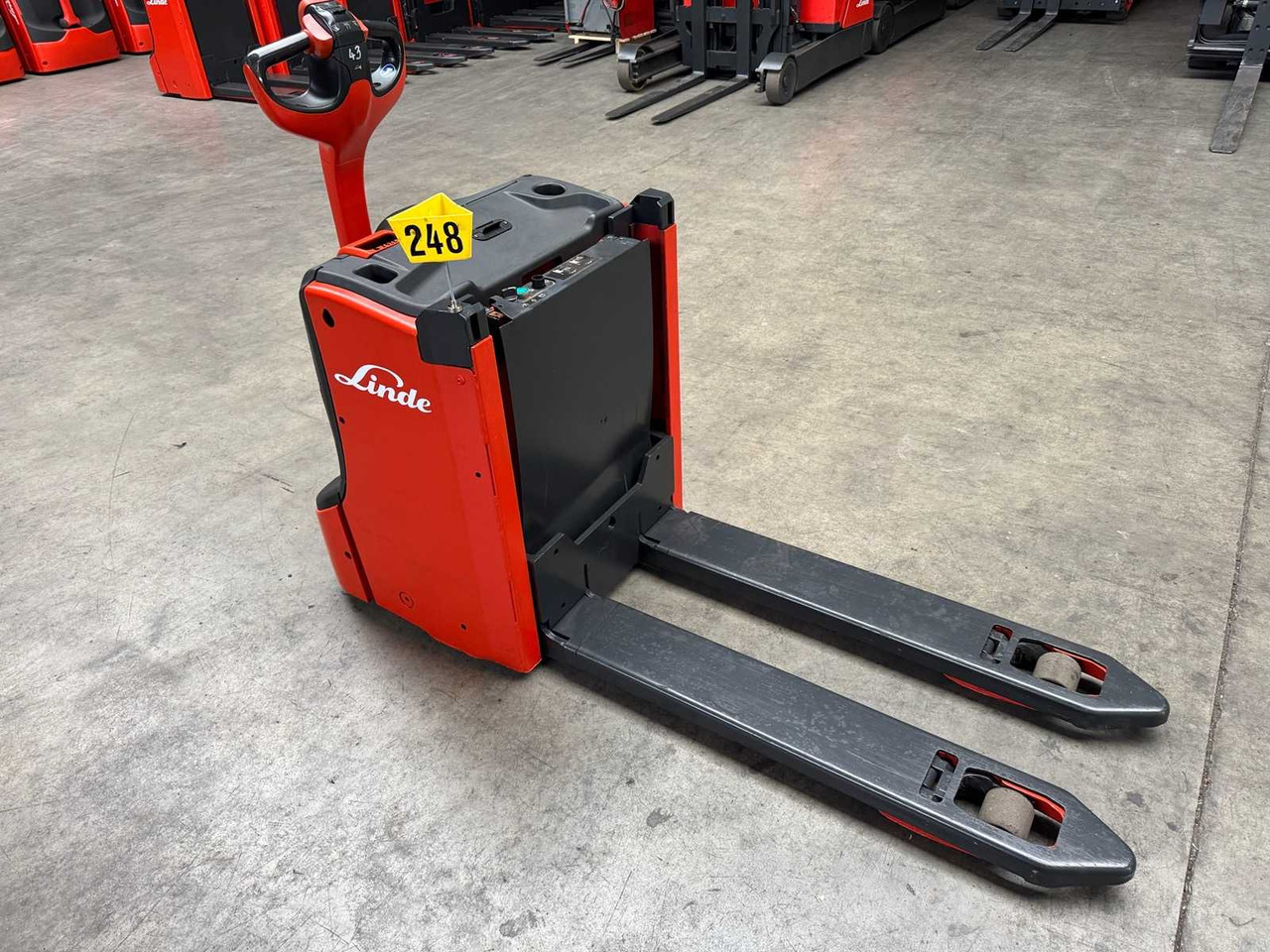 2016 LINDE T16L PALLET TRUCK ANT STACKER INITIAL STROKE 3,247 HOURS - Carretilla elevadora: foto 1 2016 LINDE T16L PALLET TRUCK ANT STACKER INITIAL STROKE 3,247 HOURS - Carretilla elevadora: foto 1