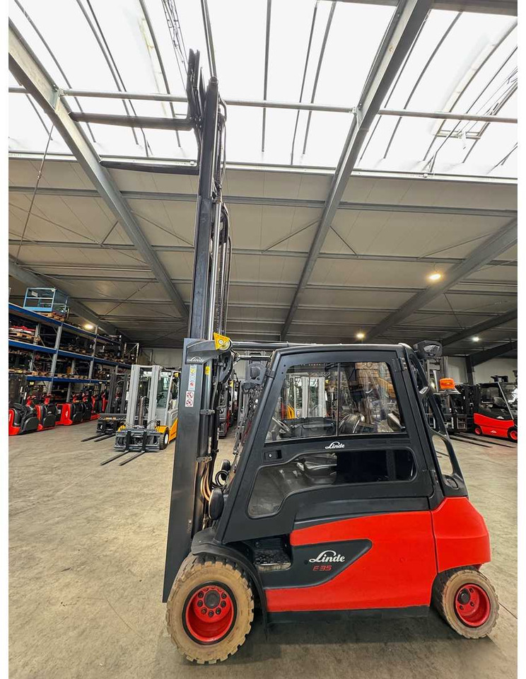 2017 SERVICE + UVV 10/2026 LINDE E35L 3.500KG EVO TRIPLEX 3.+4. - Carretilla elevadora: foto 3 2017 SERVICE + UVV 10/2026 LINDE E35L 3.500KG EVO TRIPLEX 3.+4. - Carretilla elevadora: foto 3