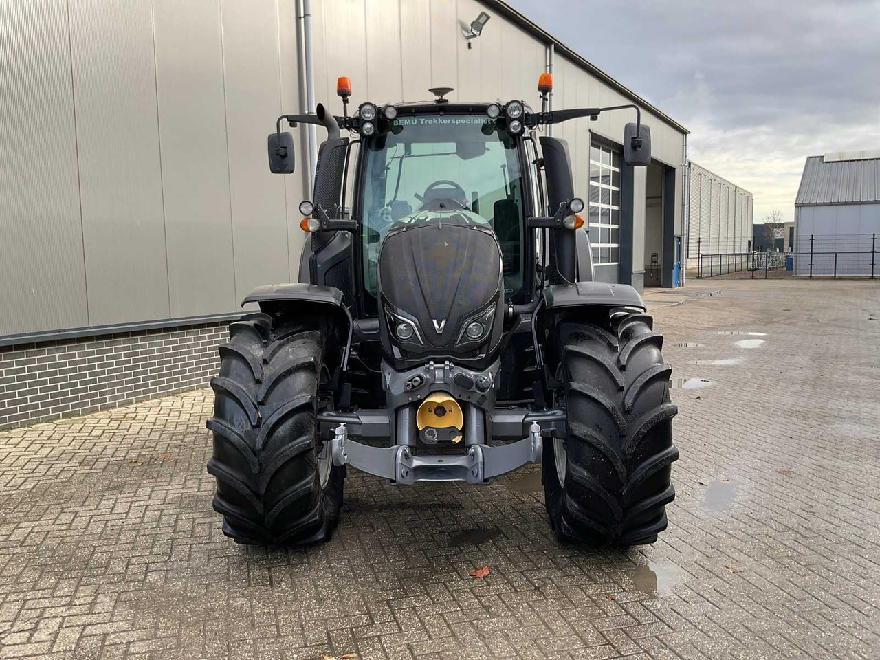 2017 VALTRA N174 DIRECT ALL-WHEEL DRIVE FARM TRACTOR - Tractor: foto 3 2017 VALTRA N174 DIRECT ALL-WHEEL DRIVE FARM TRACTOR - Tractor: foto 3