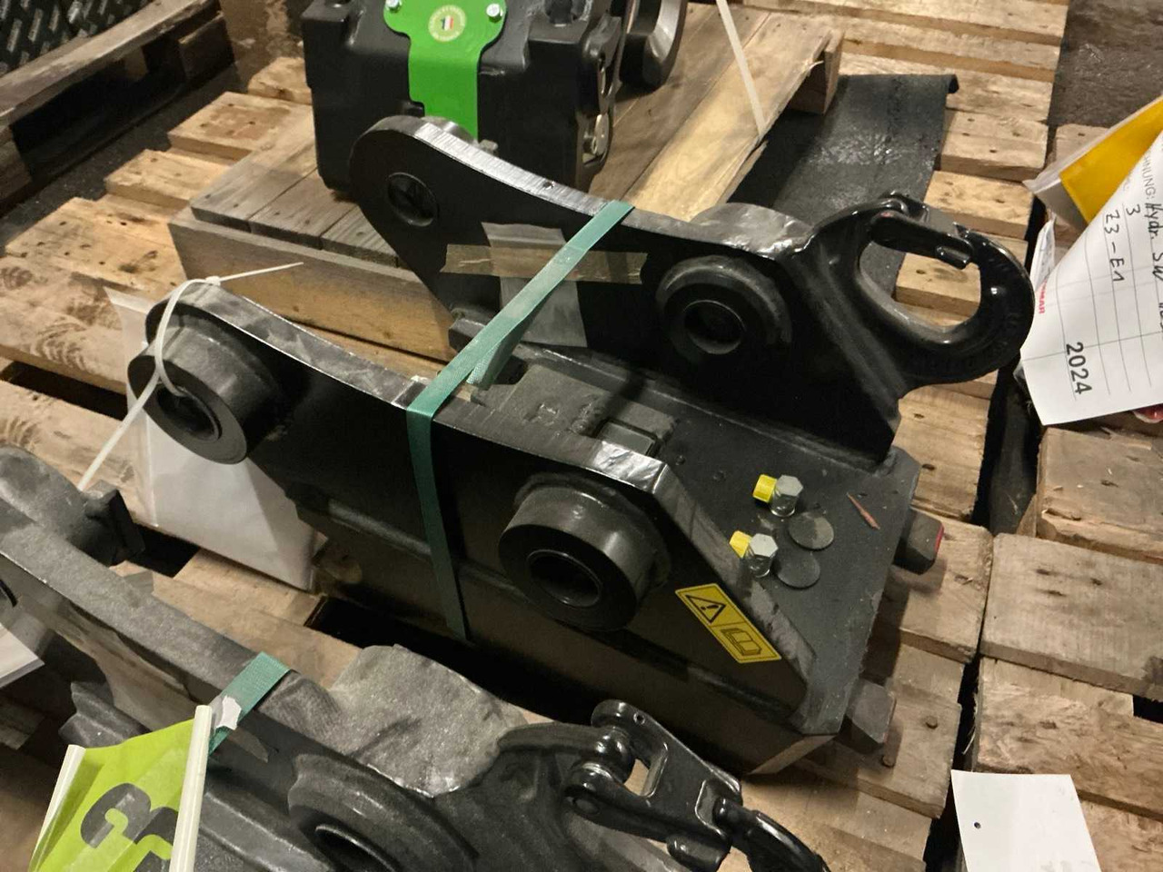 2023 YANMAR HCSW08 QUICK COUPLER, HYDR. - Cargadora de ruedas: foto 2 2023 YANMAR HCSW08 QUICK COUPLER, HYDR. - Cargadora de ruedas: foto 2