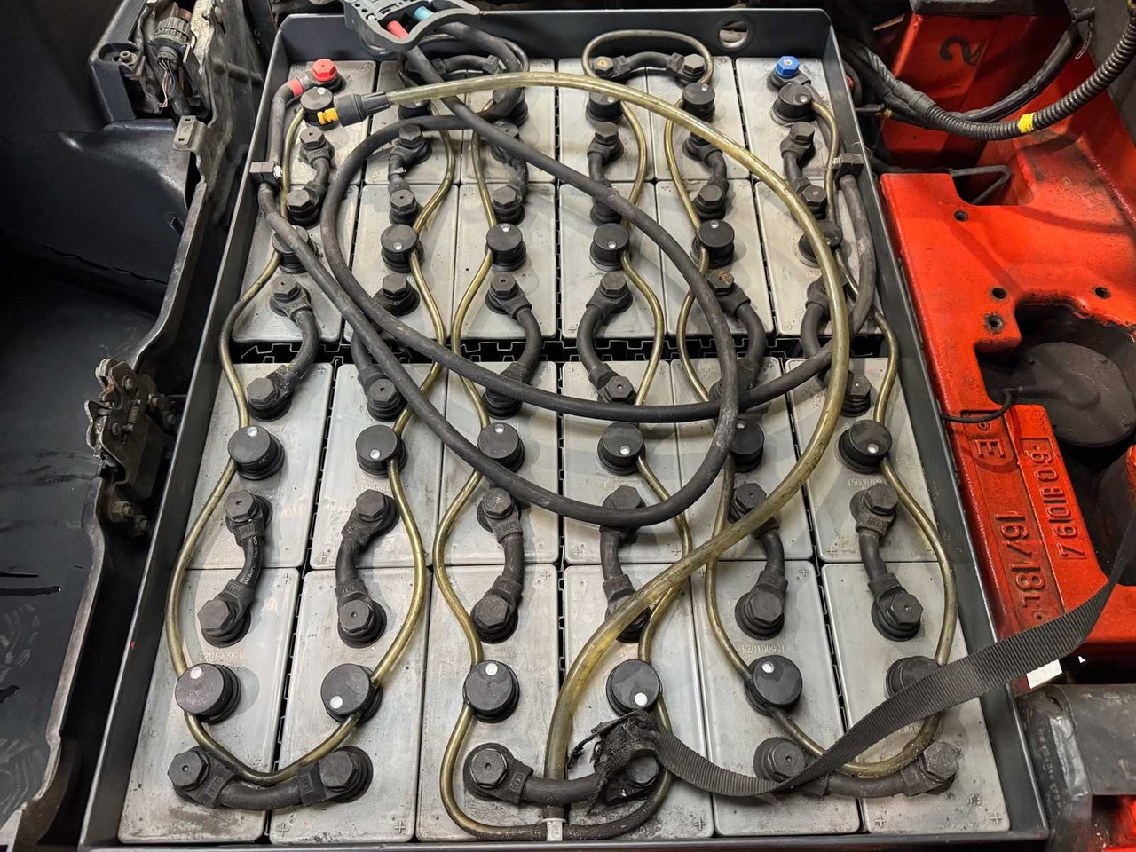 Carretilla elevadora 40/2023 SERVICE + UVV 09/2026 LINDE E16 1,600KG TRIPLEX ELECTRIC FORKLIFT 12,719 HOURS: foto 17 Carretilla elevadora 40/2023 SERVICE + UVV 09/2026 LINDE E16 1,600KG TRIPLEX ELECTRIC FORKLIFT 12,719 HOURS: foto 17