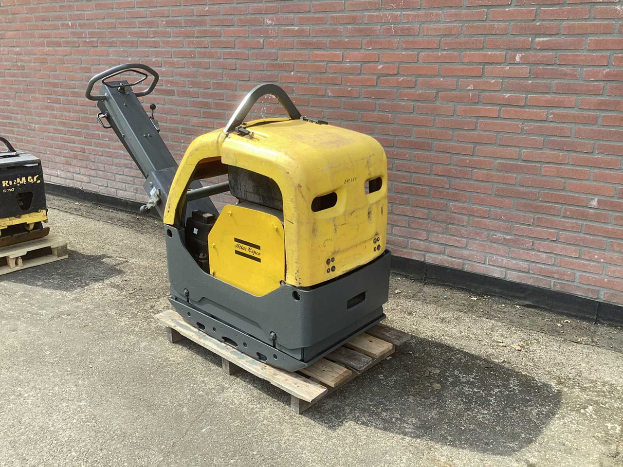 ATLAS COPCO LG504 - Plancha reversible: foto 4 ATLAS COPCO LG504 - Plancha reversible: foto 4