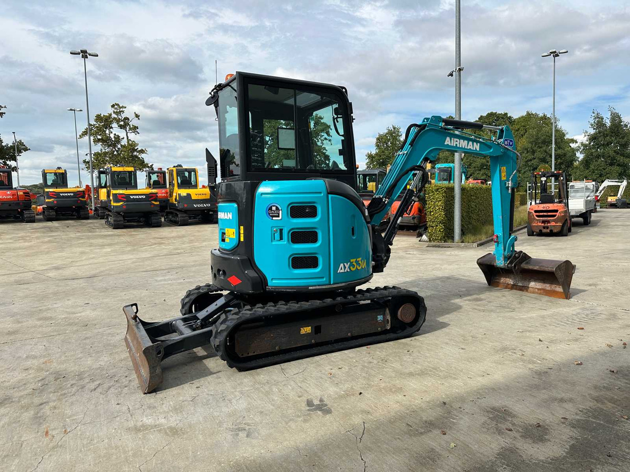 Airman AIRMAN - 2023 - AX33U-7 - MIDI EXCAVATOR - Excavadora de cadenas: foto 4 Airman AIRMAN - 2023 - AX33U-7 - MIDI EXCAVATOR - Excavadora de cadenas: foto 4