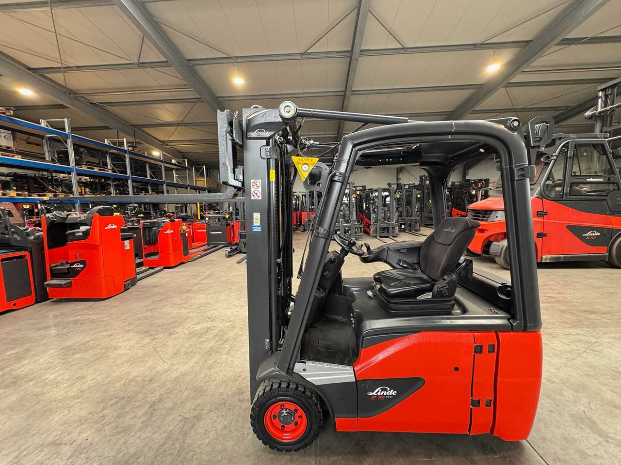 BATTERY 2021 SERVICE + UVV 07/26 LINDE E16 EVO 1,600KG DUPLEX FREE LIFT ELECTRIC FORKLIFT - Carretilla elevadora: foto 2 BATTERY 2021 SERVICE + UVV 07/26 LINDE E16 EVO 1,600KG DUPLEX FREE LIFT ELECTRIC FORKLIFT - Carretilla elevadora: foto 2