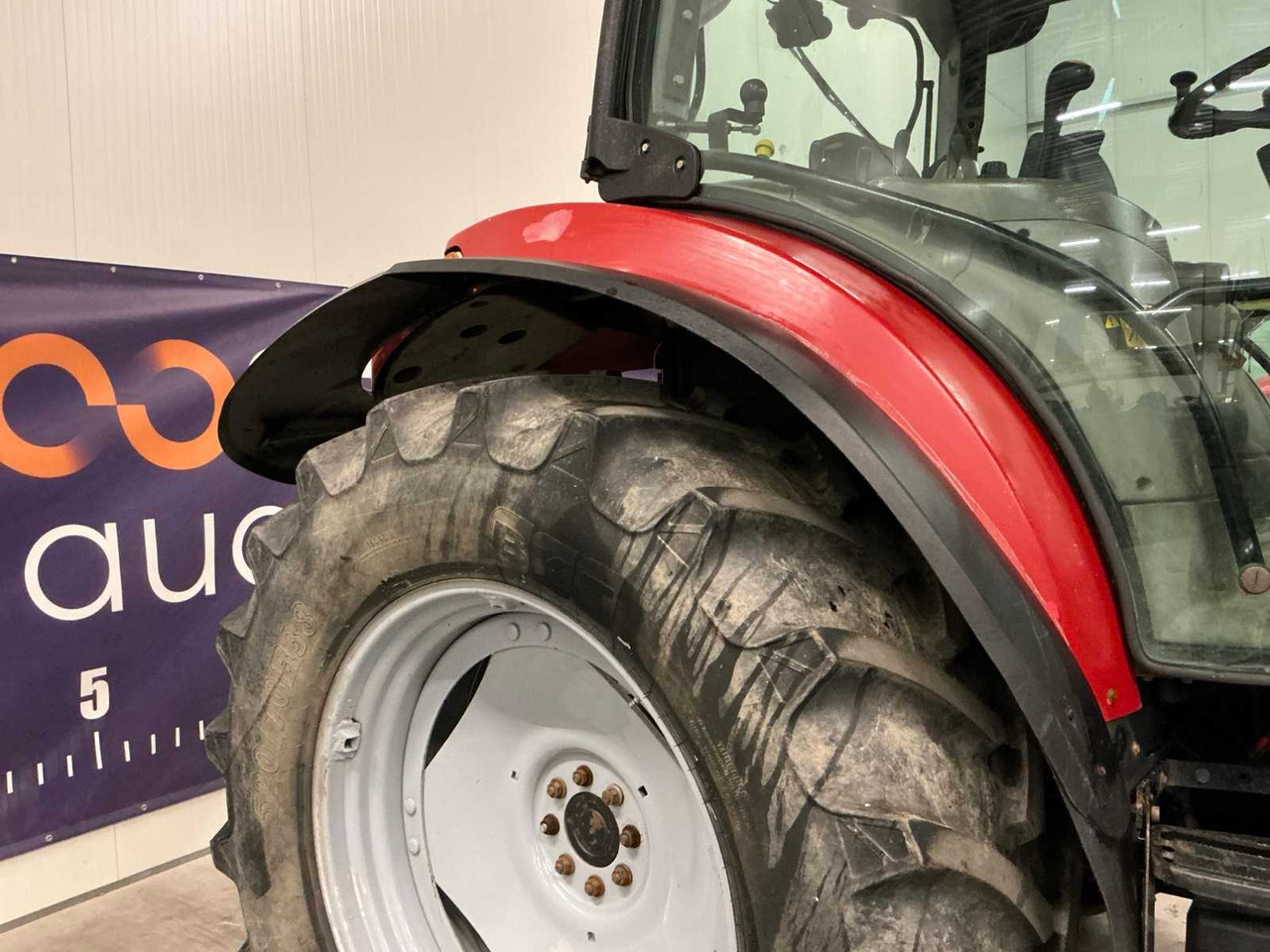 Tractor CASE IH MXU125 ALL-WHEEL DRIVE FARM TRACTOR: foto 11