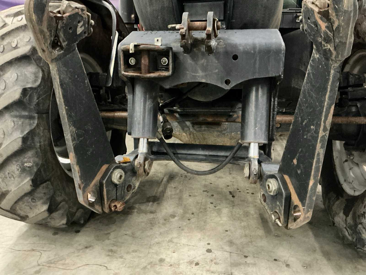 Tractor CASE IH MXU125 ALL-WHEEL DRIVE FARM TRACTOR: foto 13