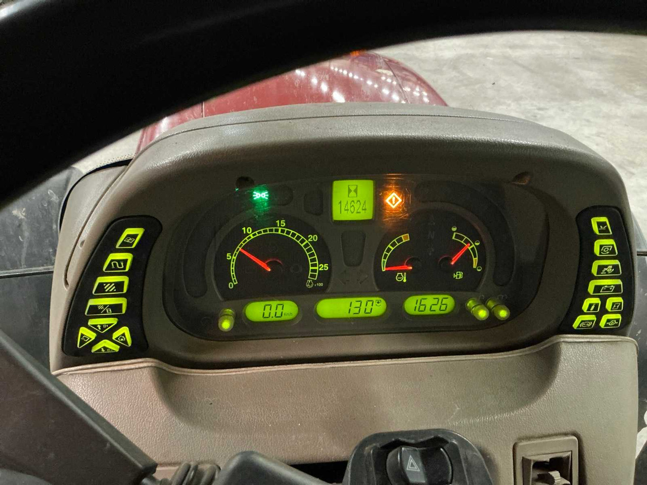 Tractor CASE IH MXU125 ALL-WHEEL DRIVE FARM TRACTOR: foto 23