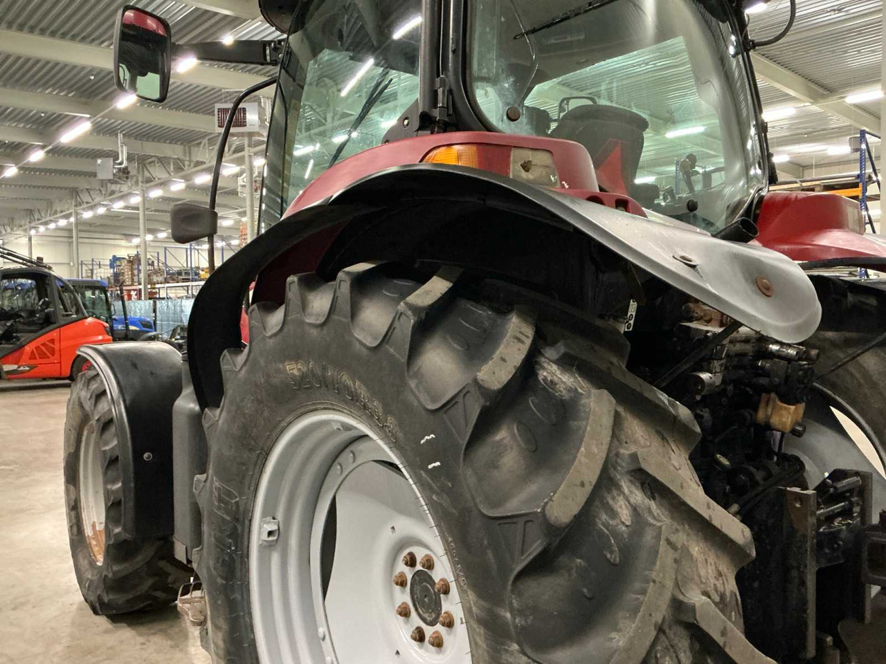Tractor CASE IH MXU125 ALL-WHEEL DRIVE FARM TRACTOR: foto 8