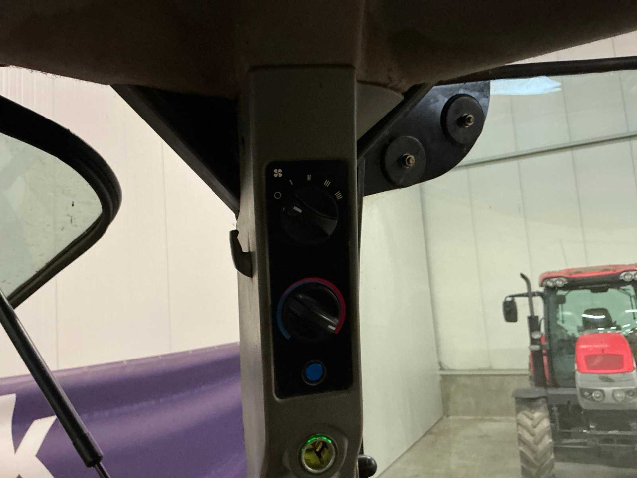 Tractor CASE IH MXU125 ALL-WHEEL DRIVE FARM TRACTOR: foto 26