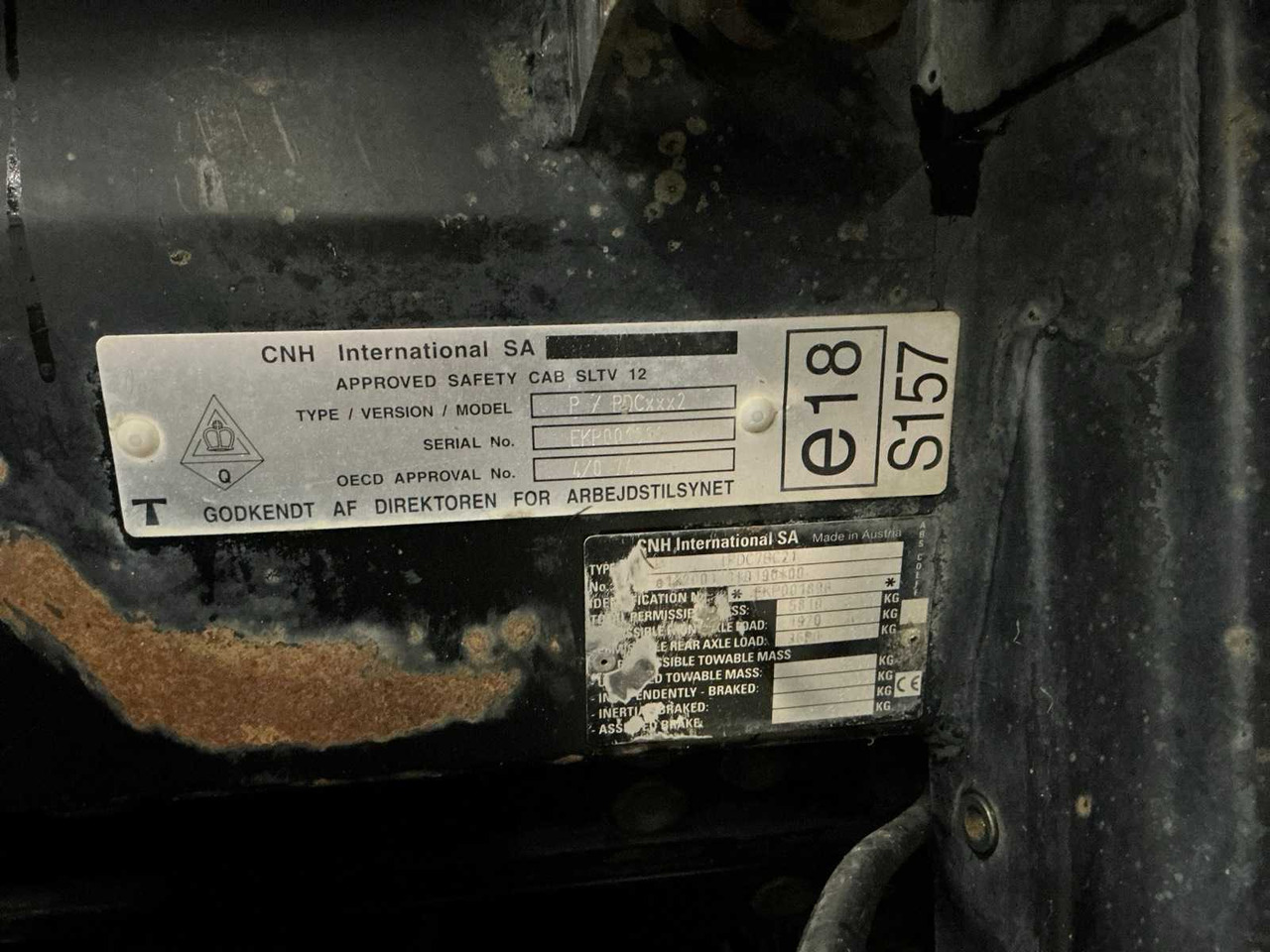 Tractor CASE IH MXU125 ALL-WHEEL DRIVE FARM TRACTOR: foto 18