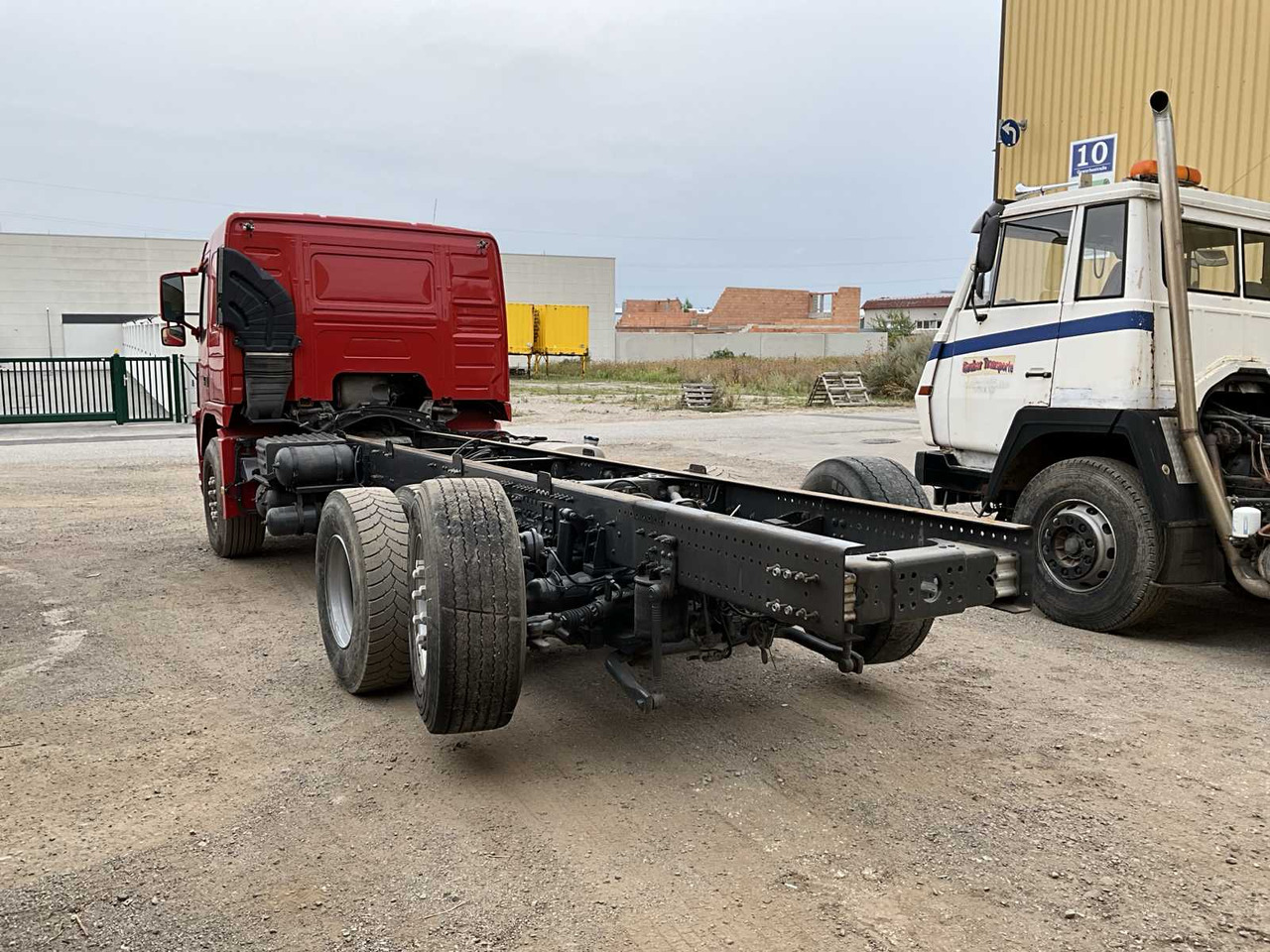 2005 VOLVO FM12 460 TRUCK - Camión: foto 4 2005 VOLVO FM12 460 TRUCK - Camión: foto 4