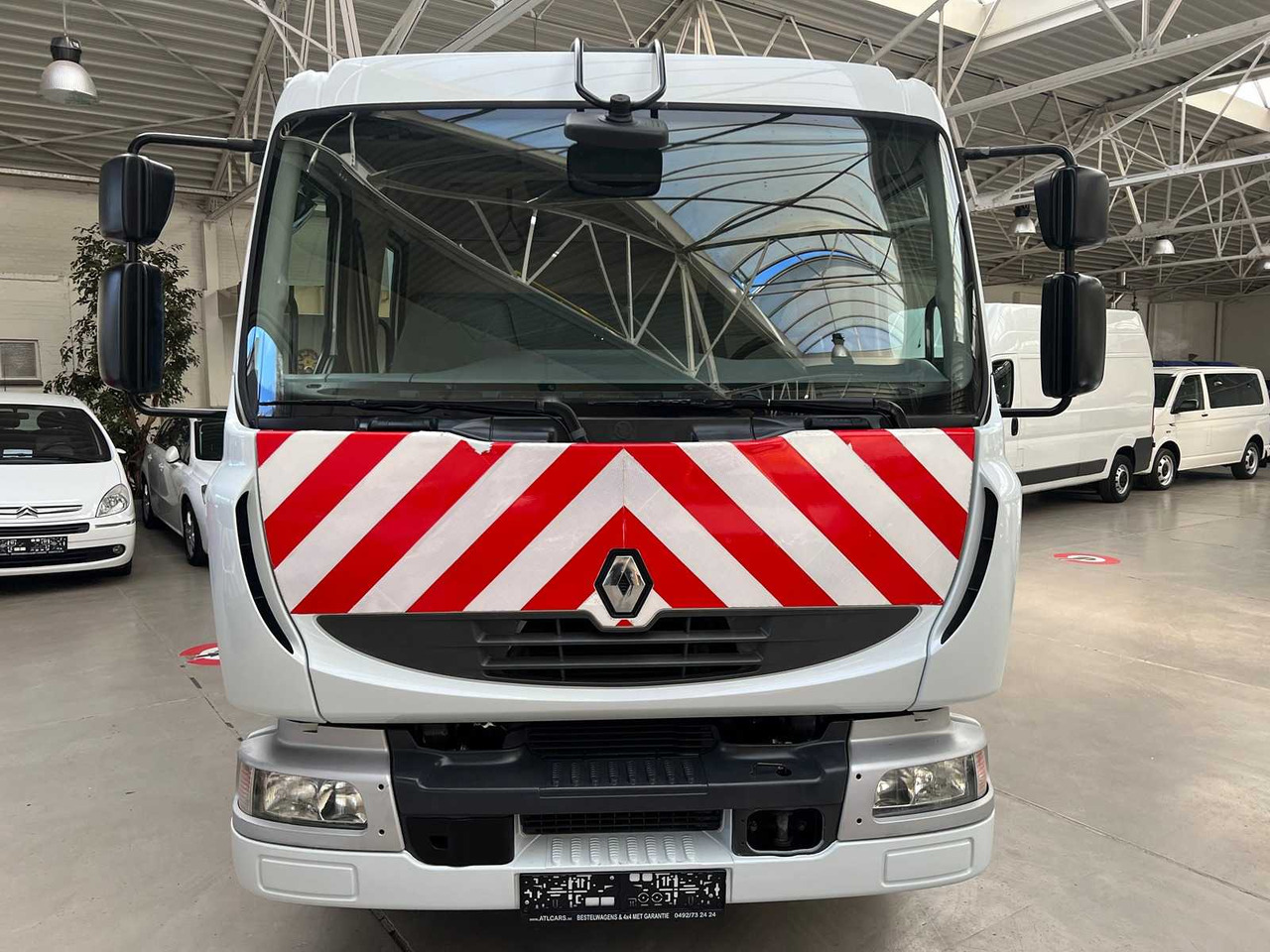 Camión 2006 RENAULT MIDLUM DOUBLE CAB TIPPER: foto 13 Camión 2006 RENAULT MIDLUM DOUBLE CAB TIPPER: foto 13