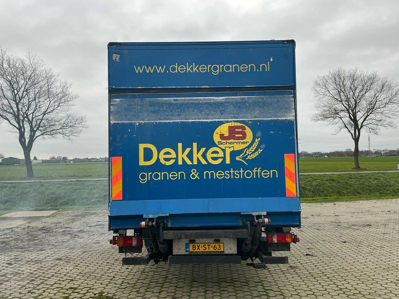 2010 MAN TGL 12.180 4X2 BL EEV TRUCK - Camión: foto 5 2010 MAN TGL 12.180 4X2 BL EEV TRUCK - Camión: foto 5