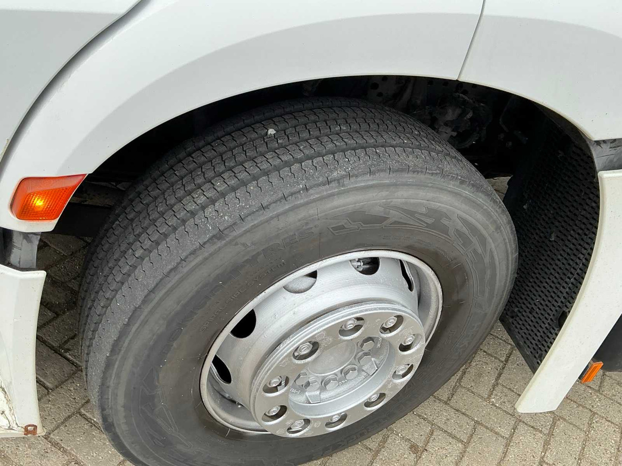 Camión 2013 MERCEDES-BENZ ACTROS 2542 CONDITIONED TRUCK: foto 9