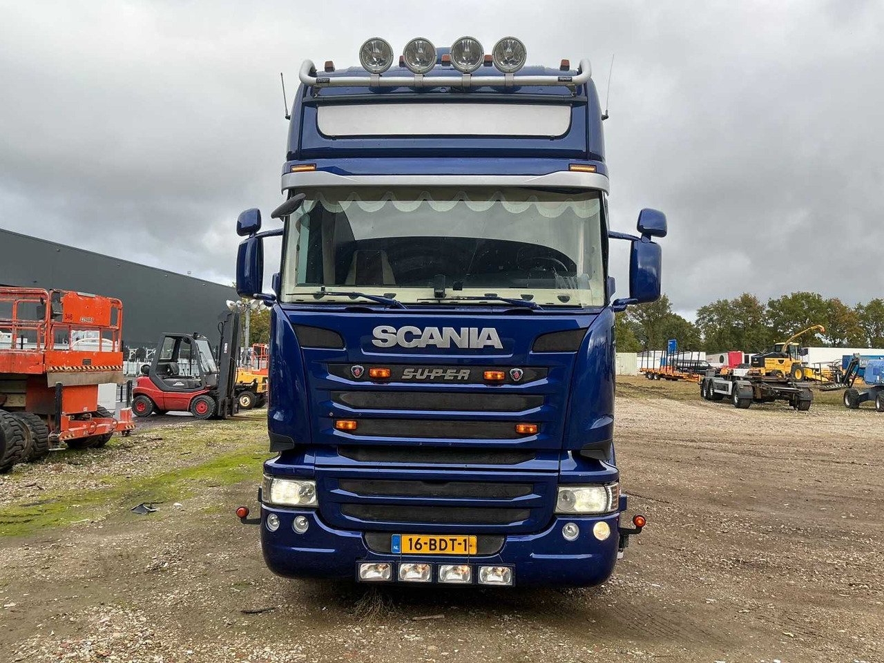 2014 SCANIA R490 LA6X2HNA STREAMLINE 6X2 SEMI-TRAILER TRACTOR - Camión: foto 2 2014 SCANIA R490 LA6X2HNA STREAMLINE 6X2 SEMI-TRAILER TRACTOR - Camión: foto 2