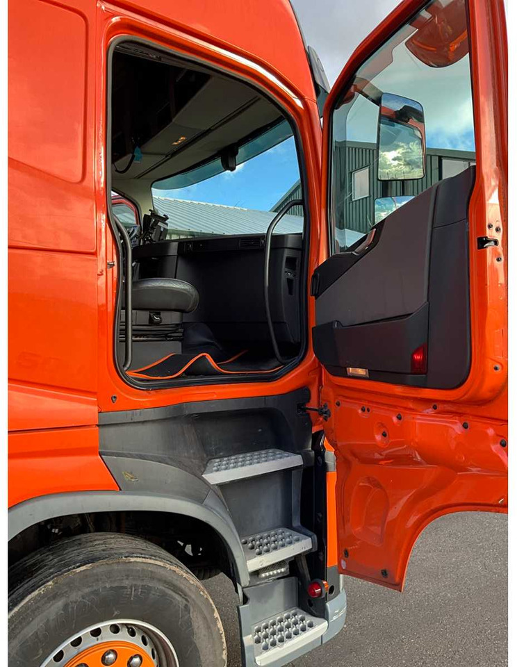 Camión 2016 VOLVO FH TRUCK: foto 18 Camión 2016 VOLVO FH TRUCK: foto 18