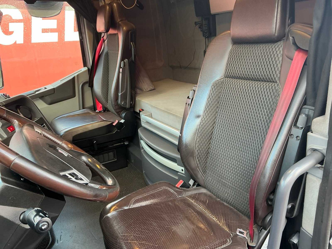 Camión 2017 RENAULT T480 COMFORT THD001 HIGH EDITION TRACTOR RENAULT T480 COMFORT: foto 17 Camión 2017 RENAULT T480 COMFORT THD001 HIGH EDITION TRACTOR RENAULT T480 COMFORT: foto 17