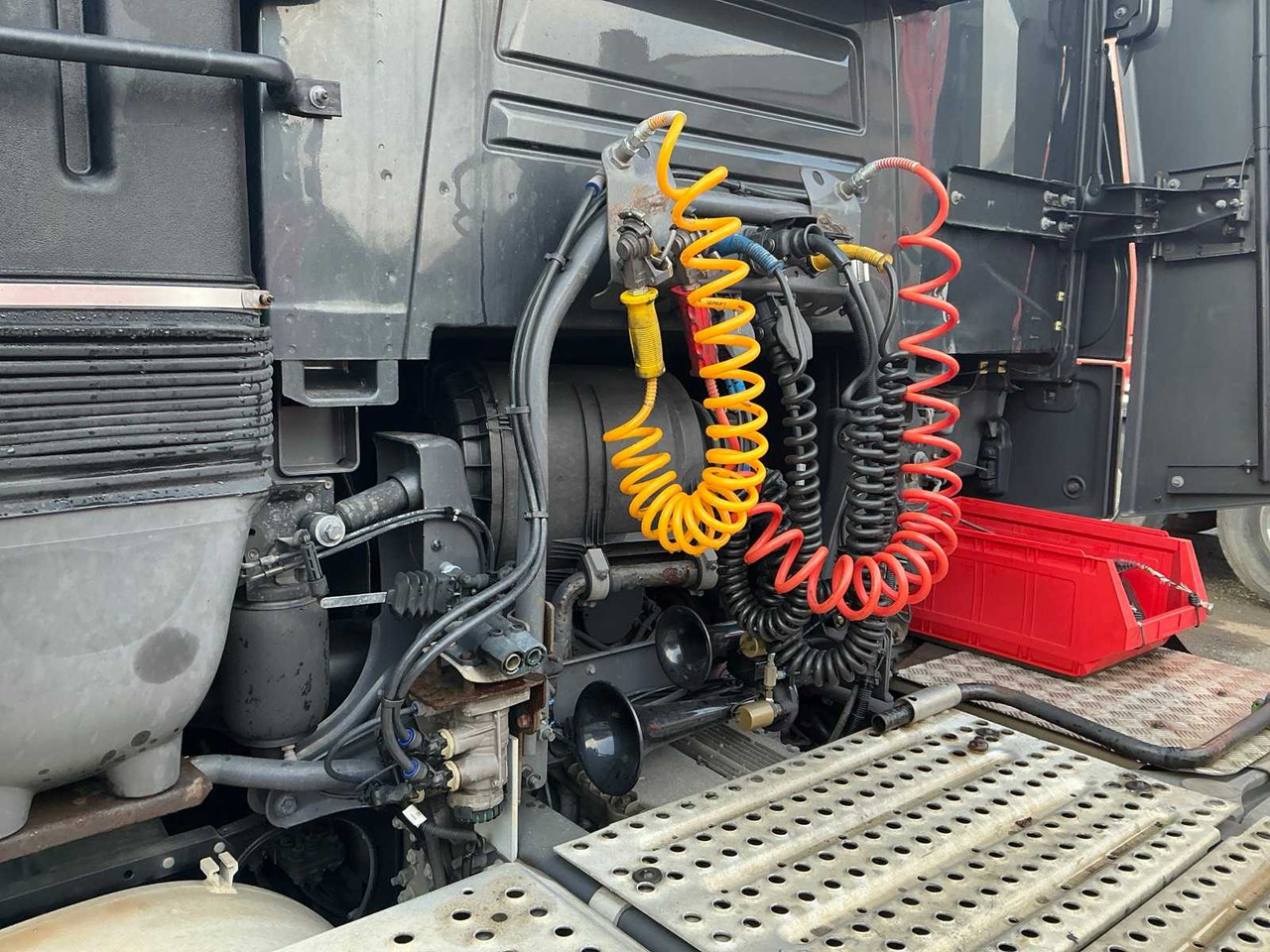 Camión 2017 RENAULT T480 COMFORT THD001 HIGH EDITION TRACTOR RENAULT T480 COMFORT: foto 9 Camión 2017 RENAULT T480 COMFORT THD001 HIGH EDITION TRACTOR RENAULT T480 COMFORT: foto 9