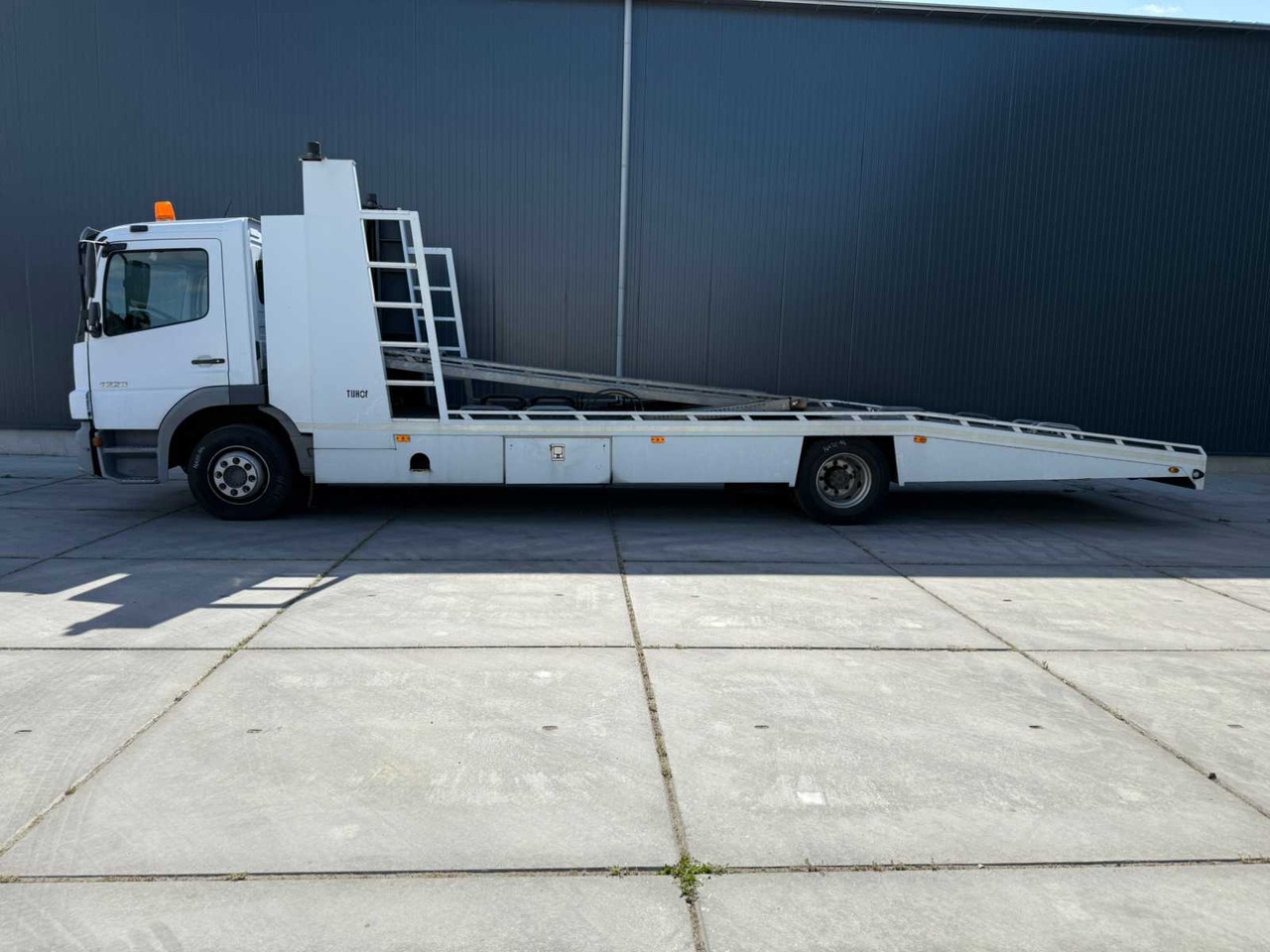 MERCEDES-BENZ - TIJHOF CAR TRANSPORTER - ATEGO 1223 - TRUCK - 2007 - Camión: foto 2 MERCEDES-BENZ - TIJHOF CAR TRANSPORTER - ATEGO 1223 - TRUCK - 2007 - Camión: foto 2