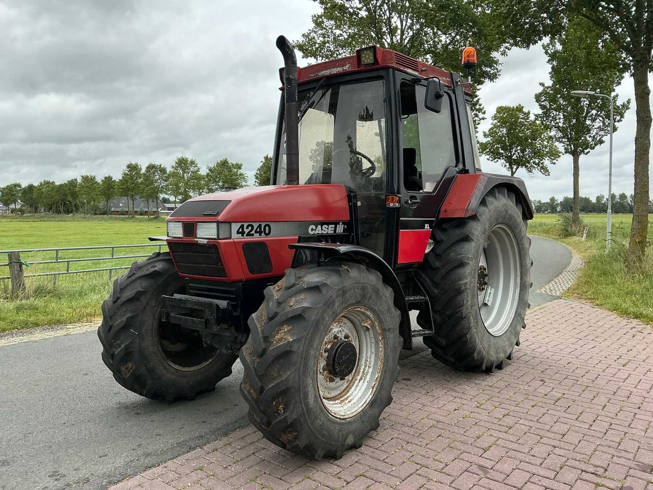 Case ih 1997 CASE INTERNATIONAL 5150 PRO ALL-WHEEL DRIVE FARM TRACTOR - Tractor: foto 1 Case ih 1997 CASE INTERNATIONAL 5150 PRO ALL-WHEEL DRIVE FARM TRACTOR - Tractor: foto 1
