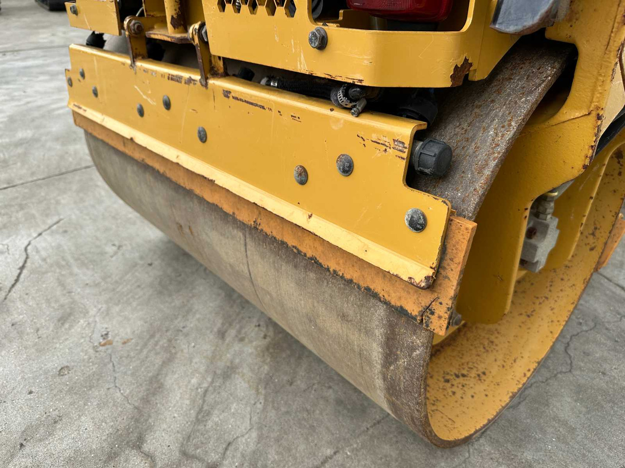 Apisonadora de asfalto Caterpillar CB14 CB14B: foto 14 Apisonadora de asfalto Caterpillar CB14 CB14B: foto 14